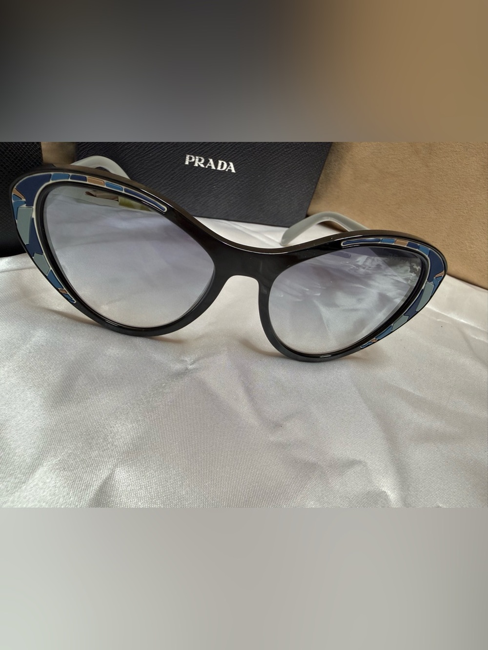Prada Oversized Black Geometric Inlay Gradient Sunglasses Made in Italy w/ Case - Picture 3 of 10